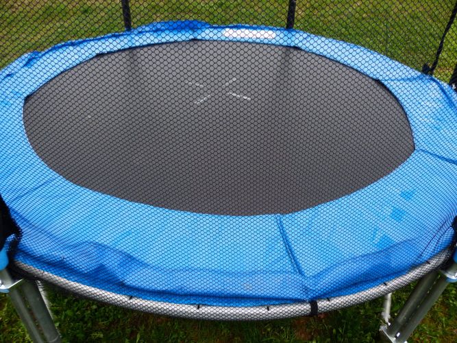 trampoline via Pixabay